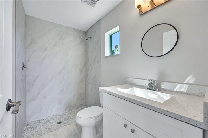 guest bedroom ensuite bath