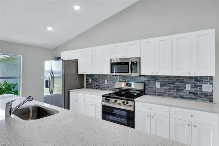 1839 Nw 14th St, Cape Coral Fl 33993