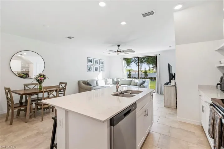 14147  Oviedo  PL, Fort Myers, FL 33905