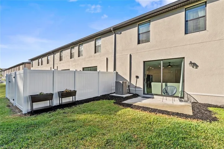 14147  Oviedo  PL, Fort Myers, FL 33905