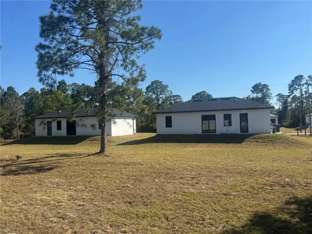 748 Chattman St E, Lehigh Acres, Florida 33974