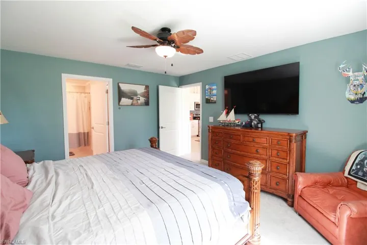2702 5th Ave, Cape Coral, Florida 33909