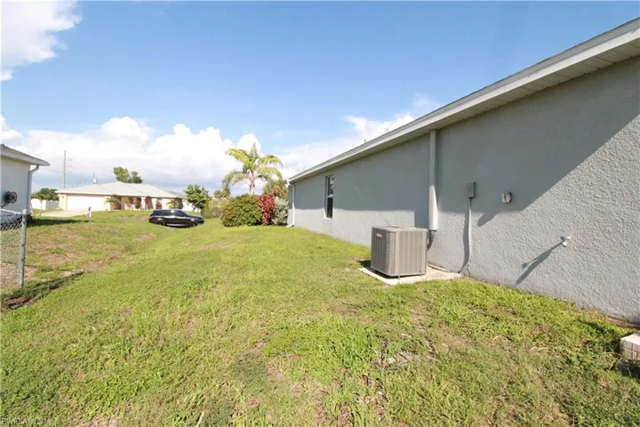 2702 5th Ave, Cape Coral, Florida 33909
