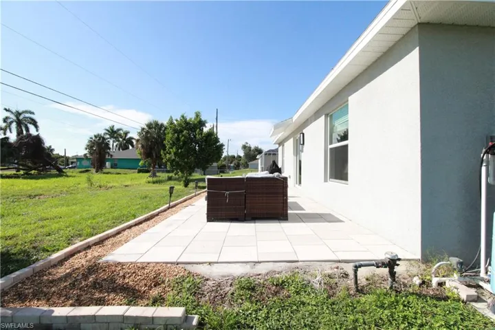 2702 5th Ave, Cape Coral, Florida 33909