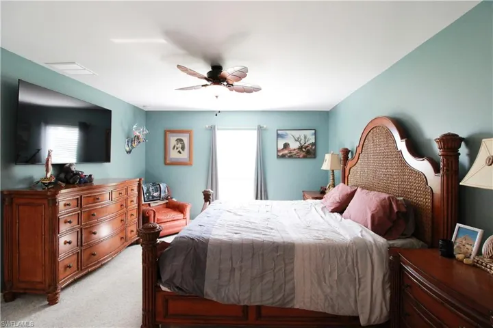 2702 5th Ave, Cape Coral, Florida 33909