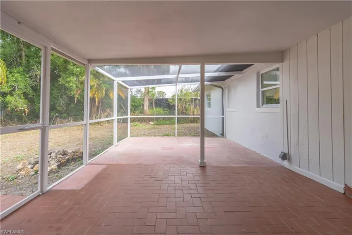 1291  Sunrise  DR, North Fort Myers, FL 33917