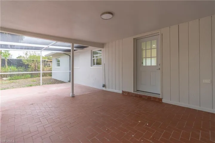 1291  Sunrise  DR, North Fort Myers, FL 33917