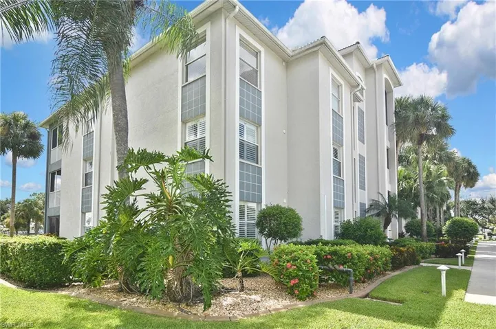 10285 Bismark Palm Way 1024, Fort Myers, Florida 33966