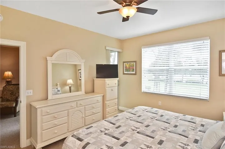 10285 Bismark Palm Way 1024, Fort Myers, Florida 33966
