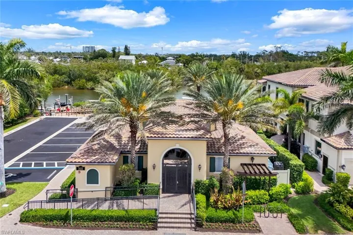 Regatta Landing Community Pool