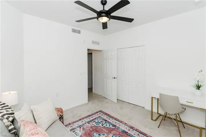 Guest Room/Den (pull out sofa)