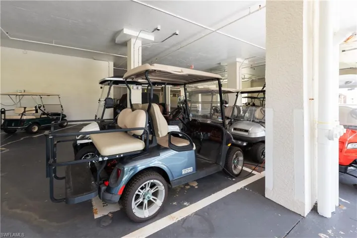 #332 Golf Cart