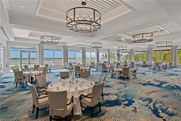 Clubhouse Dining