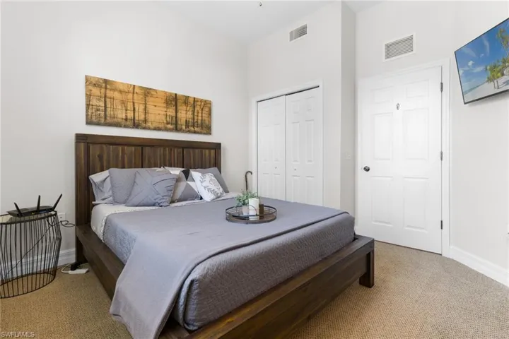 Guest Bedroom #1