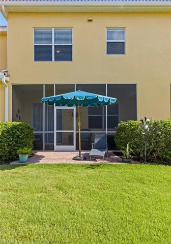 9821  Healthpark  CIR, Fort Myers, FL 33908