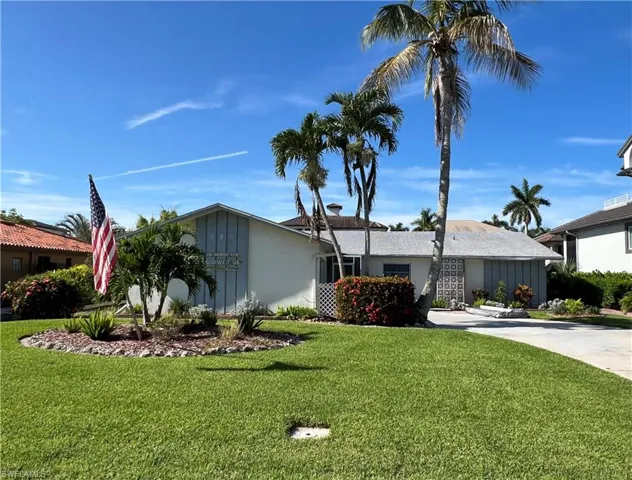 176 Heron Ave, Naples, Florida 34108