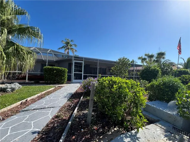 176 Heron Ave, Naples, Florida 34108