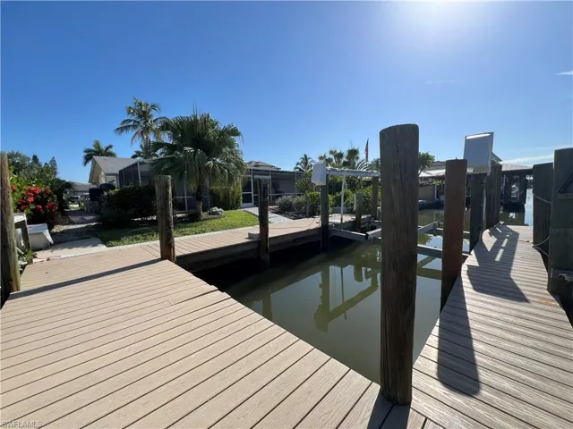 176 Heron Ave, Naples, Florida 34108