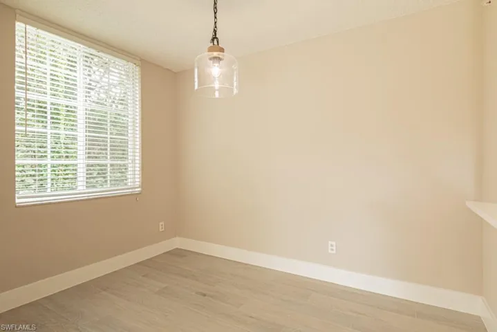 1280  Wildwood Lakes  BLVD, Naples, FL 34104
