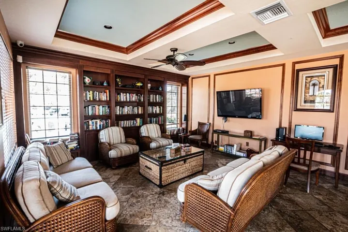 1280  Wildwood Lakes  BLVD, Naples, FL 34104