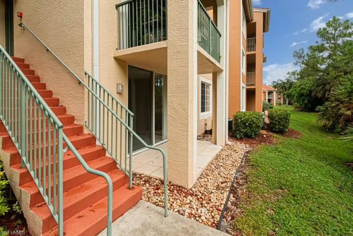 1280  Wildwood Lakes  BLVD, Naples, FL 34104