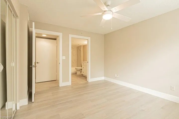 1280  Wildwood Lakes  BLVD, Naples, FL 34104