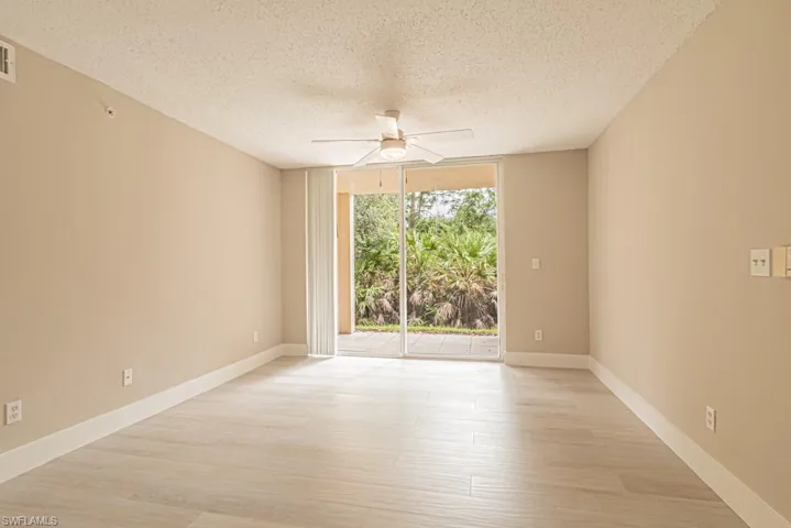 1280  Wildwood Lakes  BLVD, Naples, FL 34104