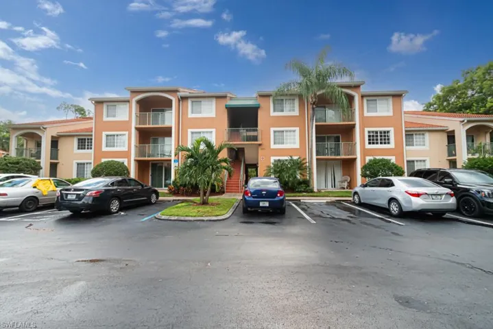 1280  Wildwood Lakes  BLVD, Naples, FL 34104