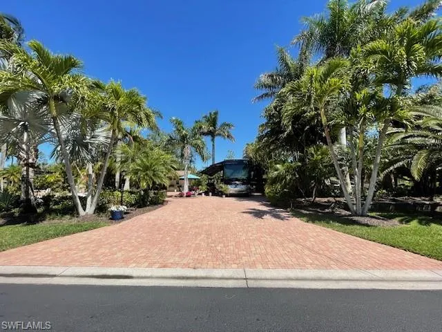 4842 Southern Breeze Dr, Naples, Florida 34114