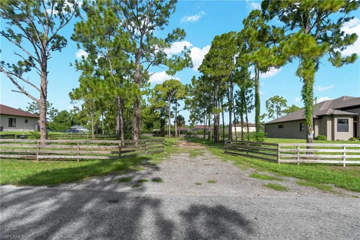 1109 Rush Ave, Lehigh Acres, Florida 33972
