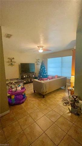 Front living space for den or home office
