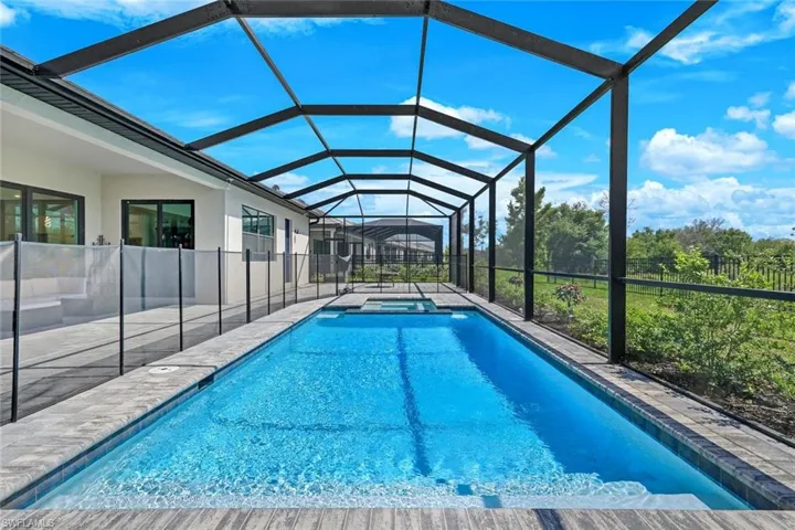 11030 Pebble Springs Run, Fort Myers, Florida 33913