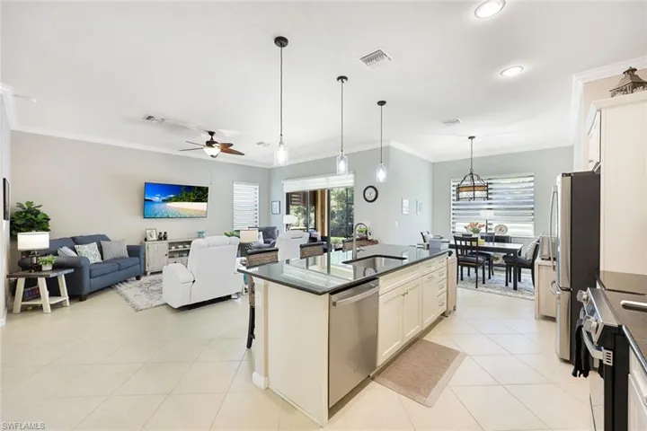 11783  Avingston  TER, Fort Myers, FL 33913