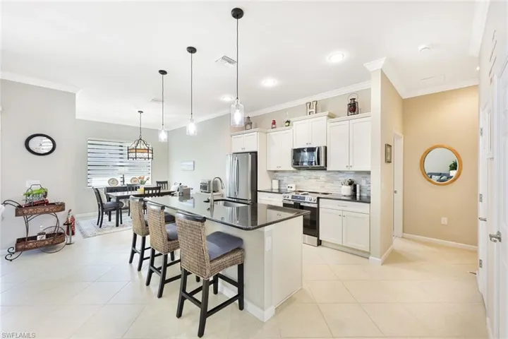 11783  Avingston  TER, Fort Myers, FL 33913