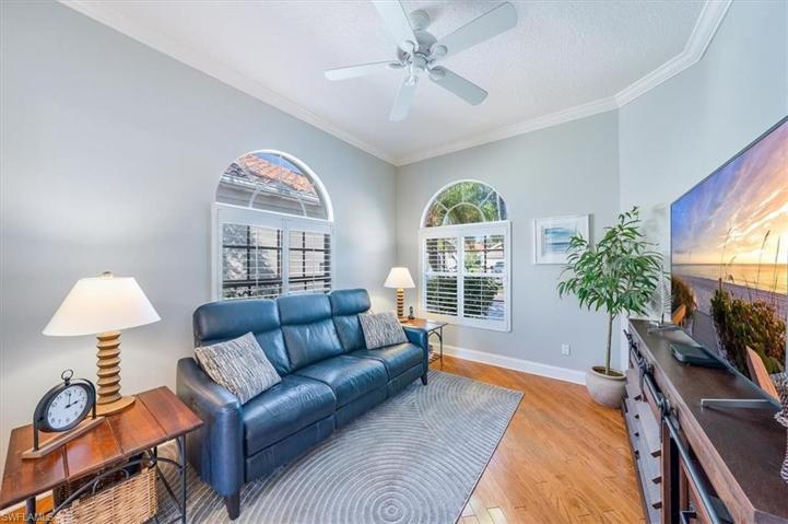 4401  Novato  CT, Naples, FL 34109