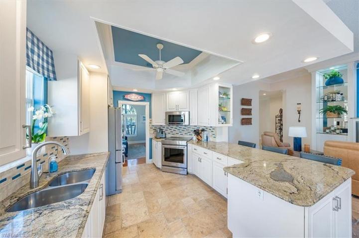 4401  Novato  CT, Naples, FL 34109
