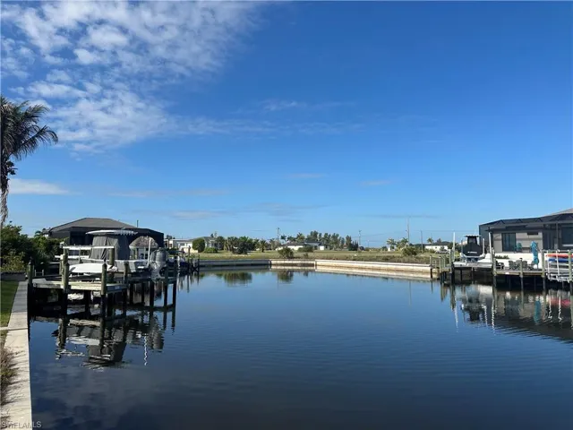 3216 Nw 45th Pl, Cape Coral, Florida 33993