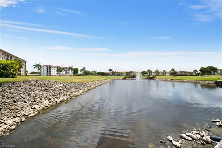 37  High Point E CIR, Naples, FL 34103