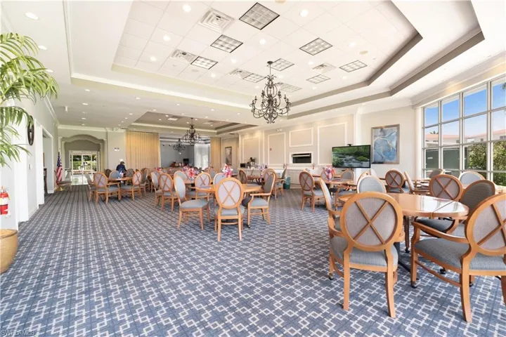 37  High Point E CIR, Naples, FL 34103