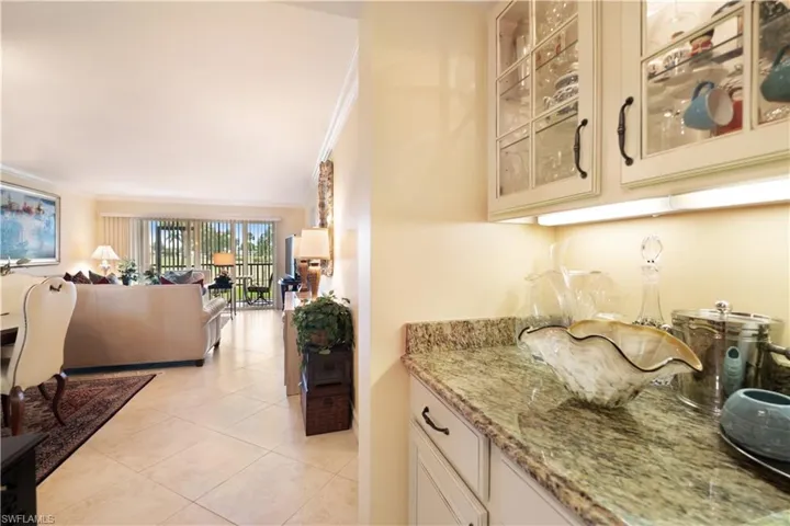 37  High Point E CIR, Naples, FL 34103