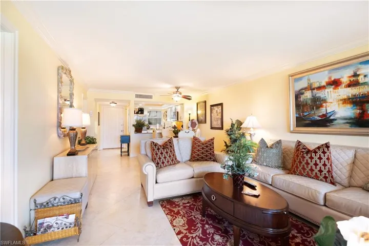 37  High Point E CIR, Naples, FL 34103