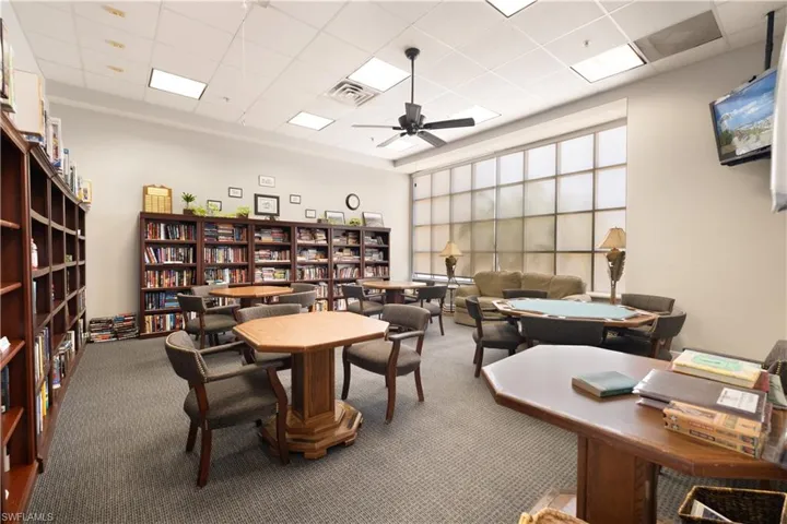 37  High Point E CIR, Naples, FL 34103