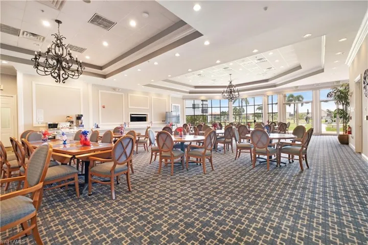 37  High Point E CIR, Naples, FL 34103