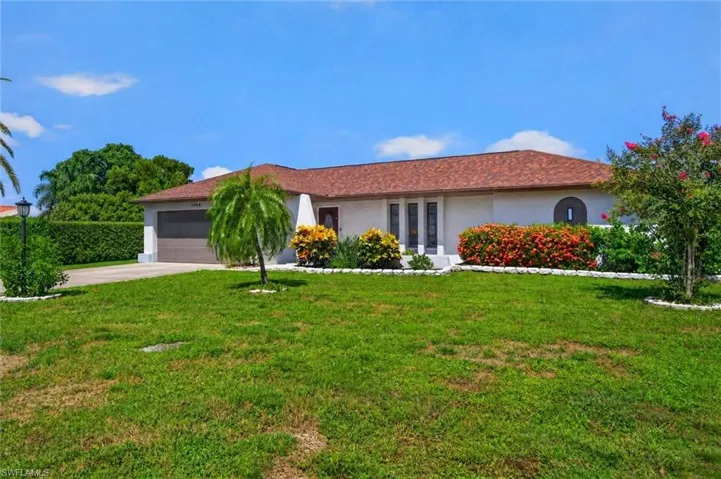 1504 Beechwood Trl, Fort Myers, Florida 33919
