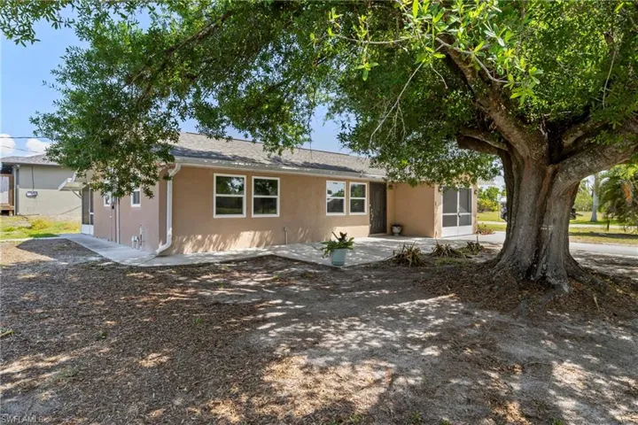 View of front of property with stucco siding
