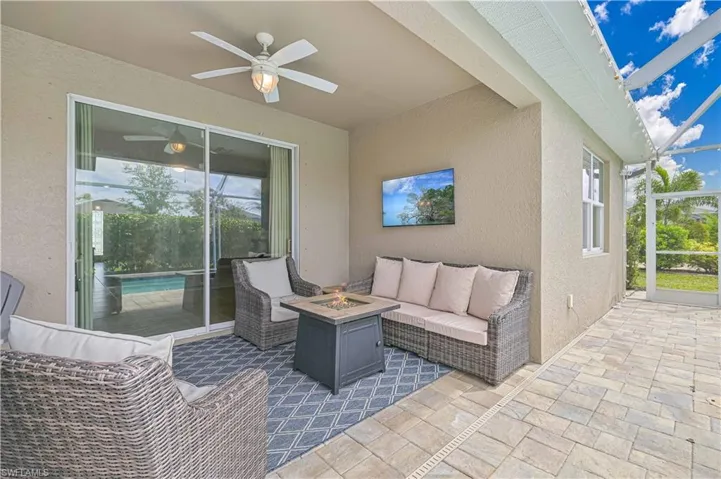 3273 Apple Blossom Dr, Alva, Florida 33920