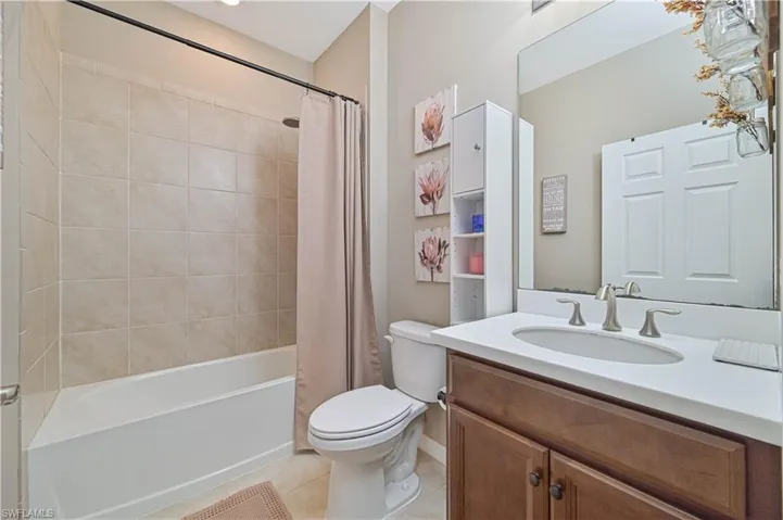 3273 Apple Blossom Dr, Alva, Florida 33920