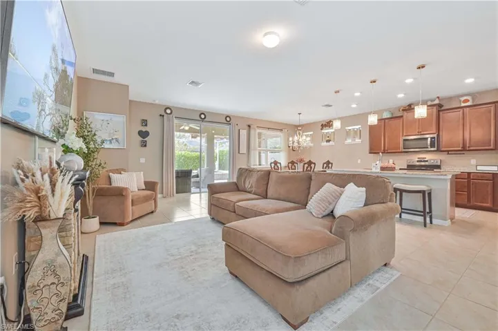 3273 Apple Blossom Dr, Alva, Florida 33920