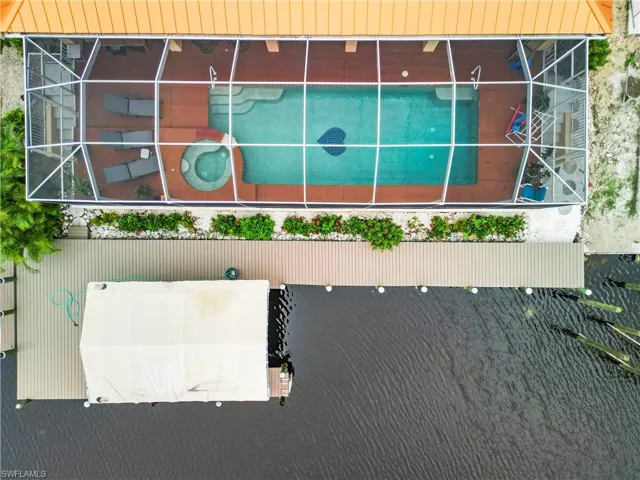 Aerial view of property and surrounding area