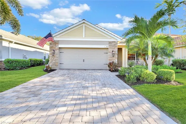 3667  Canopy  CIR, Naples, FL 34120